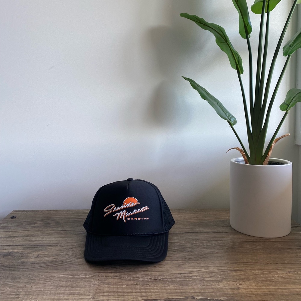 Cardiff Seaside market mesh snapback